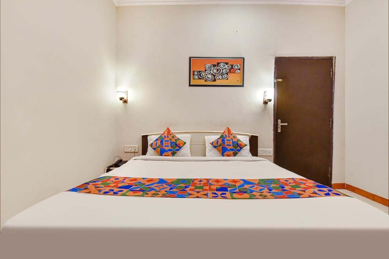 Fabhotel Shri Laxmi Palace Джайпур Екстериор снимка