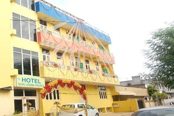 Fabhotel Shri Laxmi Palace Джайпур Екстериор снимка